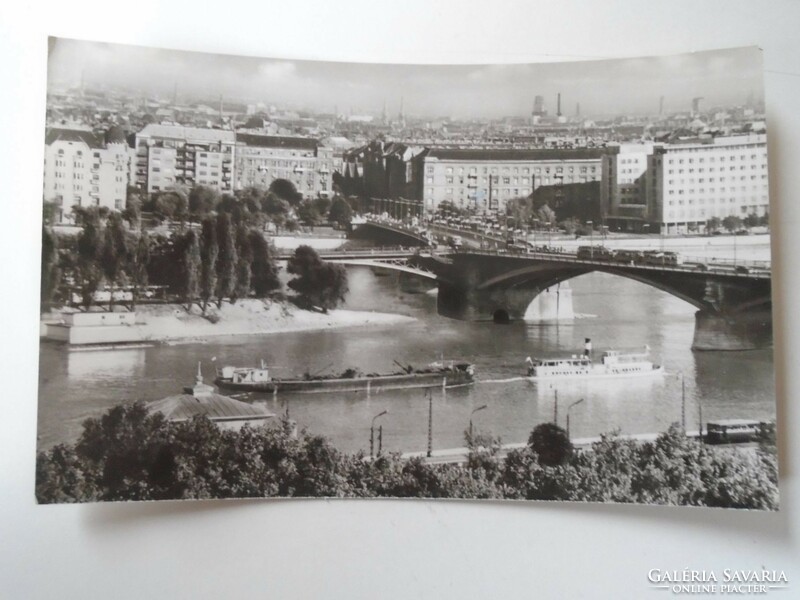 D199416   Budapest Duna  Margit-híd  uszály, villamos, hajó  1960k   fotólap