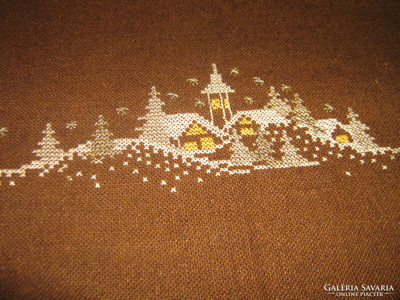 Beautiful Christmas village hand-embroidered gold lace edge woven tablecloth
