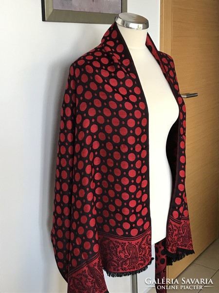Cashmere and silk blend scarf in red and black, 180 x 68 cm