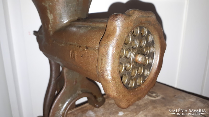 Old sv10 cast iron meat grinder