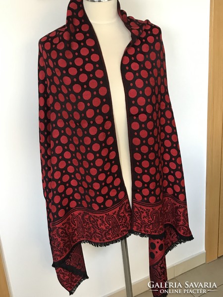 Kashmír ès selyem keverék sál vörös és fekete színben, 180 x 68 cm