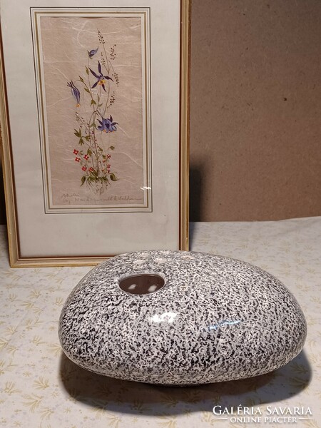 Industrial ceramic ikebana flower holder