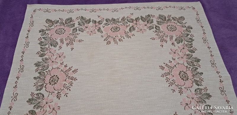 Floral tablecloth (m4314)