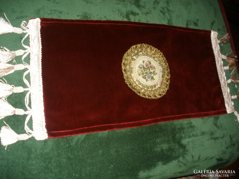 Burgundy velvet tablecloth 58 x 26 cm