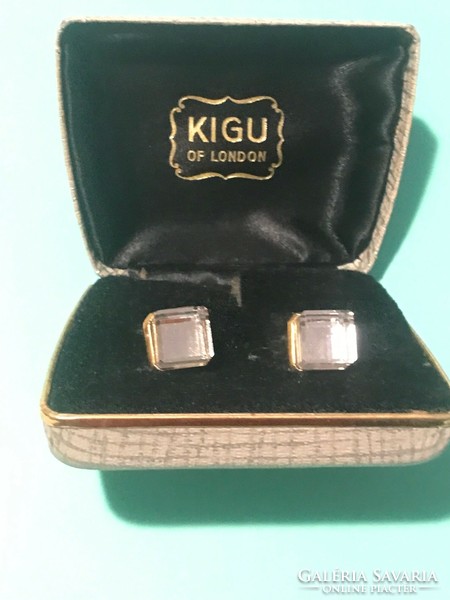 New! Kigu of London vintage cufflink, with glass head, in original box. Undamaged condition.