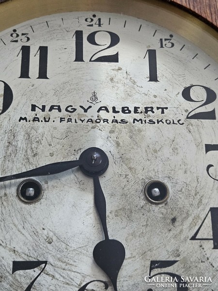 Art deco-style Gustav Becker wall clock, large Albert m.A.V. Field lesson mass
