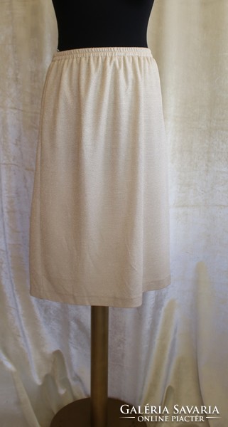 Casual gold skirt size 42/44