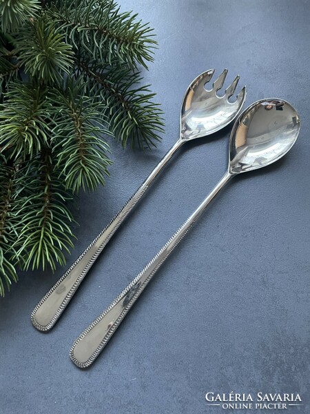 Very nice silver plated English salad serving spoon and fork