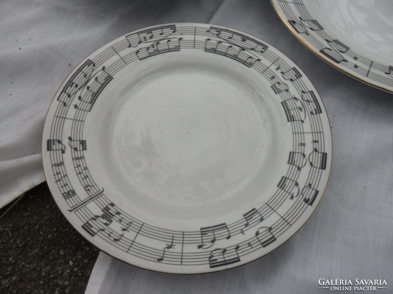 Hollóházi Symphony hangjegyes kottás tányérok