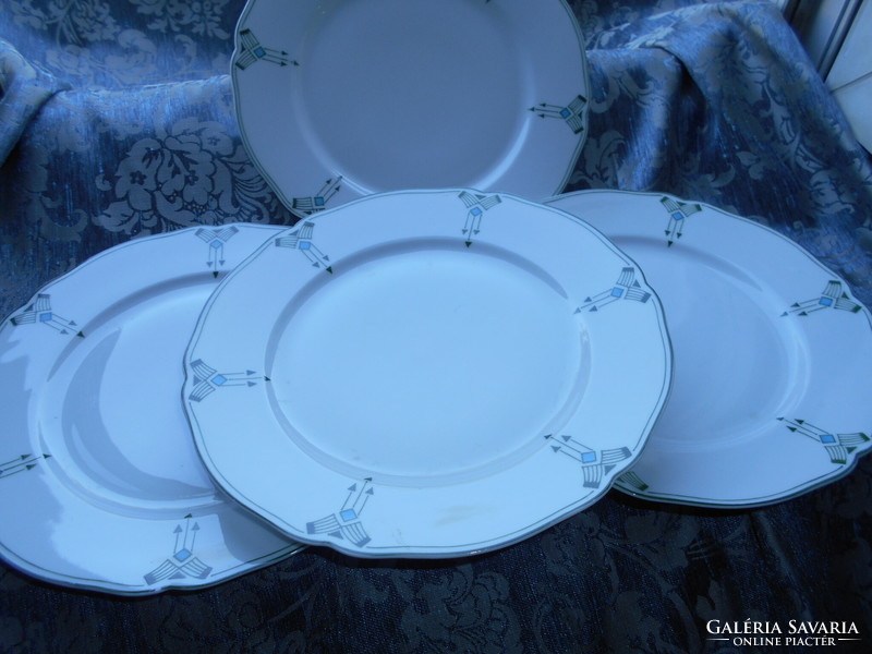 4 Art Nouveau porcelain plates 24 cm --(1600 ft/piece)