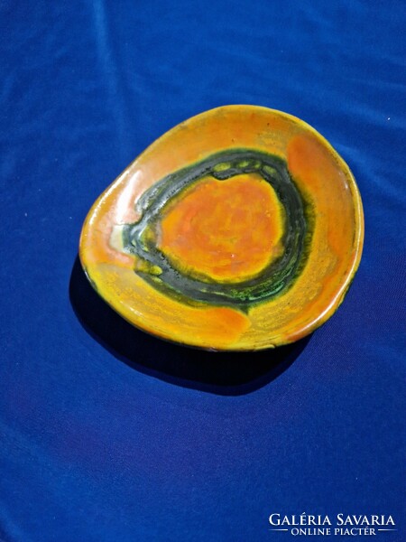 Retro kerámia fali tányér különleges forma narancssárgás színvilág jelzett
