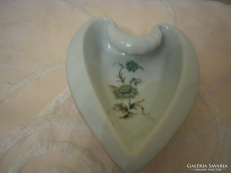 Zsolnay heart-shaped ring holder bowl