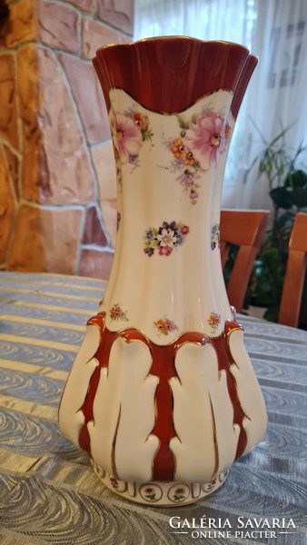 Porcelain vase 33 cm