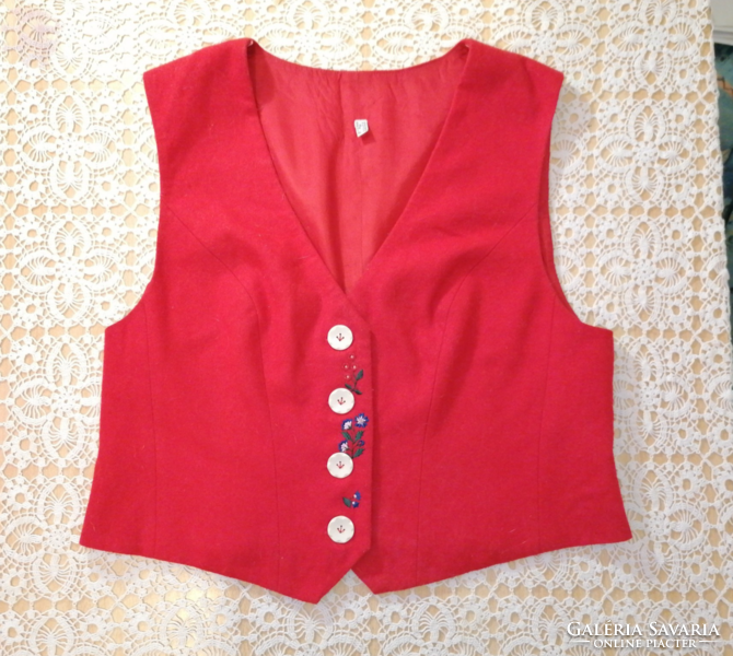 Red Bavarian vest (1012)