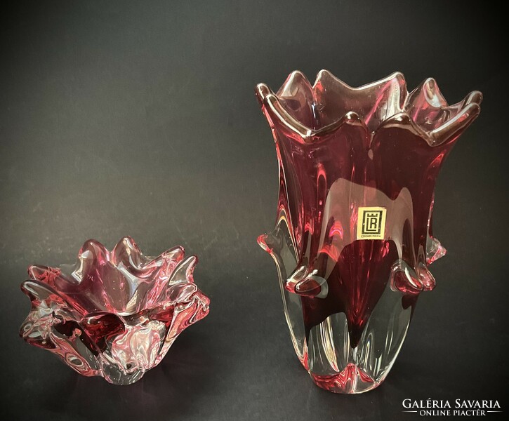 Csehszlovák vitrin ólomüveg váza és tálka bordó