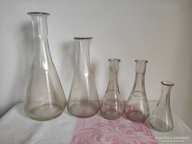 Antik olajos ecetes szószos italos kínáló üvegek