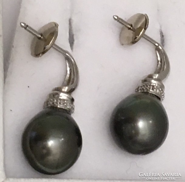 Tahitian pearl brilliant 18k white gold earrings megan lock