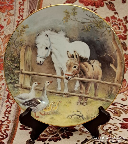 Porcelain decorative plate with horses and horseshoes, wall plate (l4338)