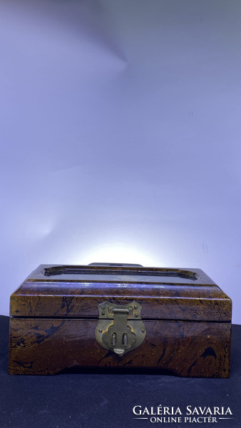 Diorama Chinese jewelry box