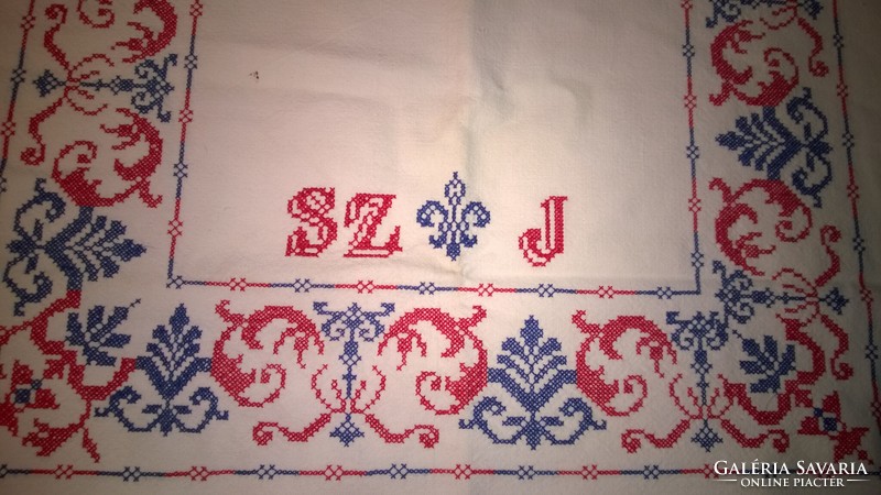 Homemade linen, monogrammed cross-stitched ostrich, can also be used as a decorative towel gift 74x63 cm
