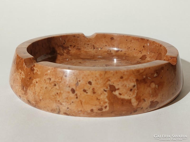 Marble table ashtray, diameter 12.5 cm