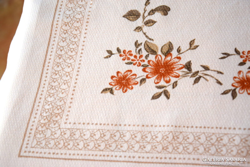 Régi festett terítő pamut asztalterítő abrosz vidám virágos 150 x 106