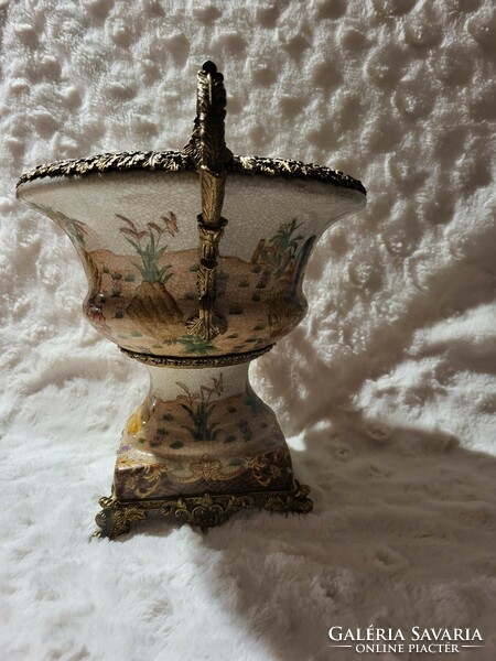 Meissen cup decorated with copper