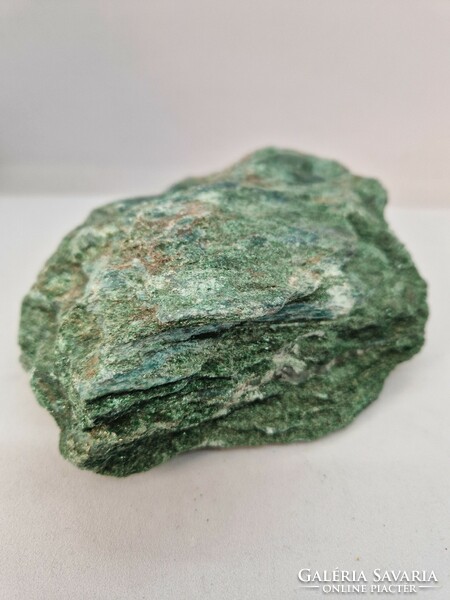Fuchsite mineral block