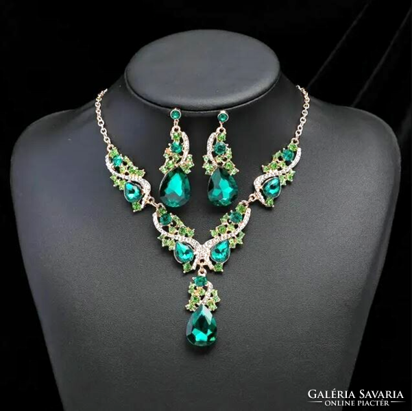 Green crystal casual jewelry set, necklace-earrings 92