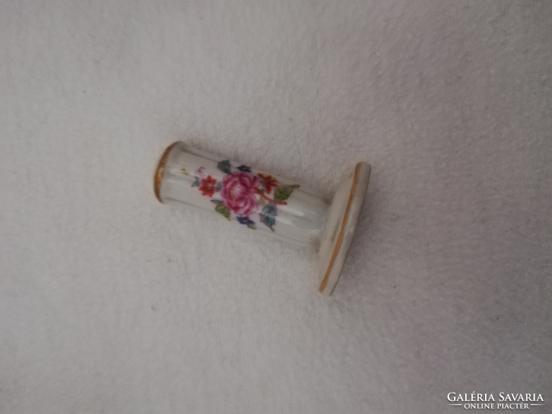 Herendi Nanking Bouquet porcelán csikknyomó