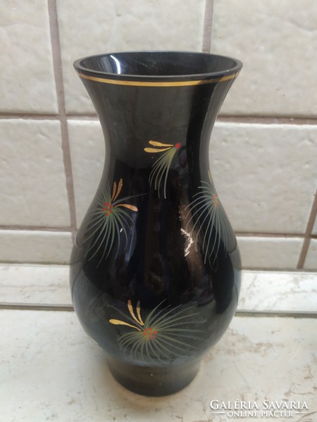Német, fekete üveg váza, veb jelzéssel eladó! Gyönyörű kézzel festett fekete üveg váza  eladó!