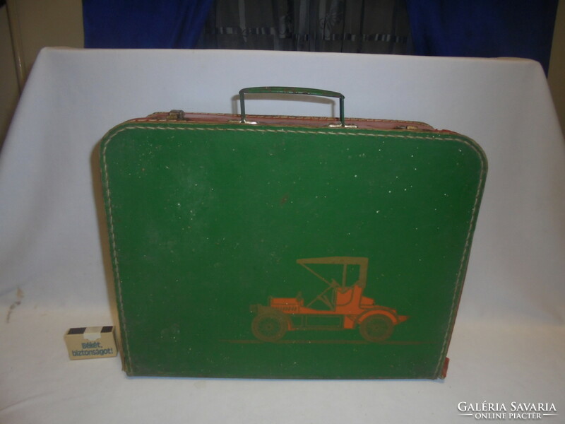 Retro gyerek bőrönd old timer autó dekorral
