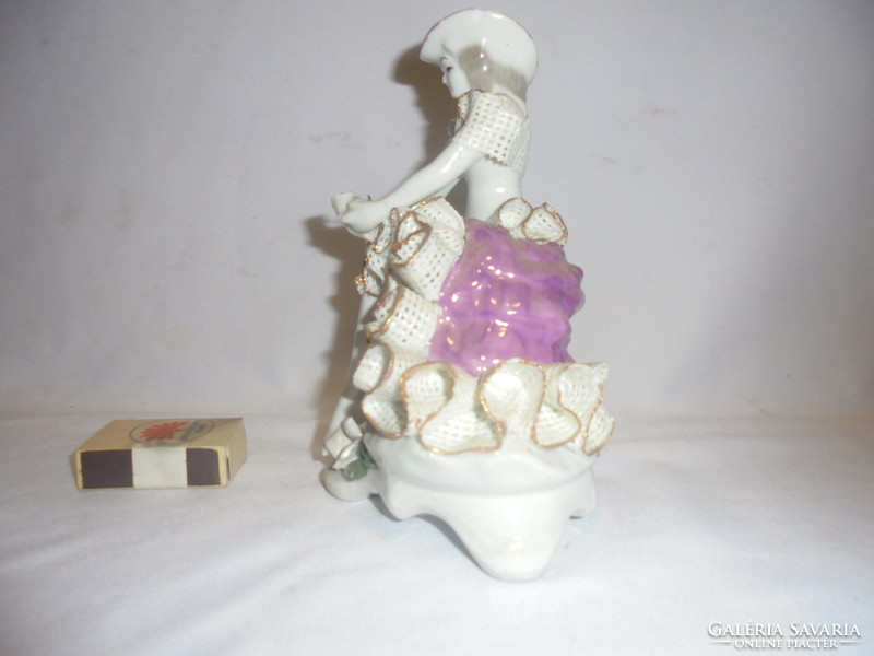 Porcelain lady, woman in ruffled dress - nipp, statue, figurine