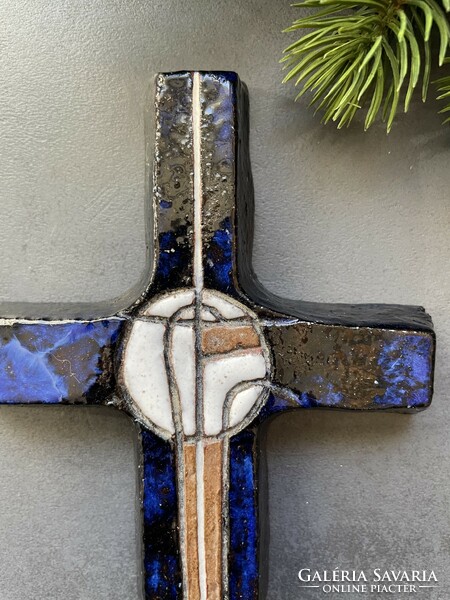 Modern ceramic cross with the possibility of hanging on the wall