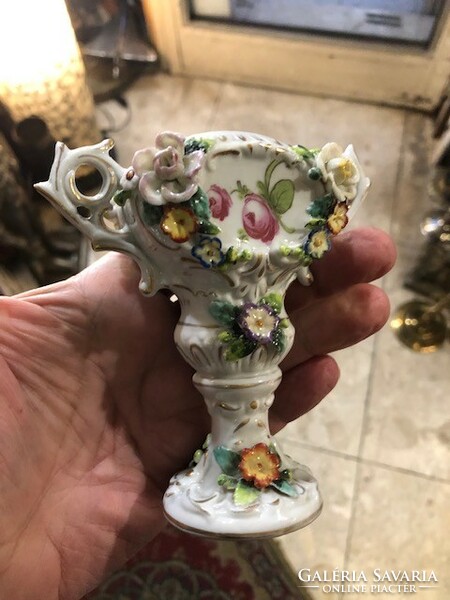 XIX. század eleji Alt wien porcelán váza, 14 cm-es ritkaság.