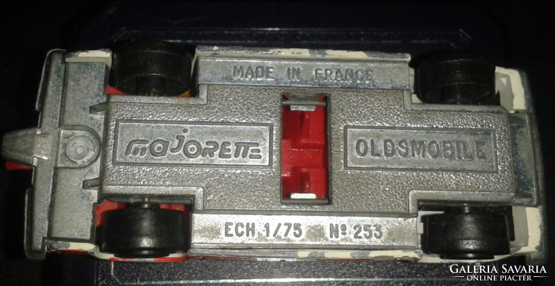 Majorette No.253 Oldsmobile +Seiko 23" - Made in France 1/75 ( fém alj )