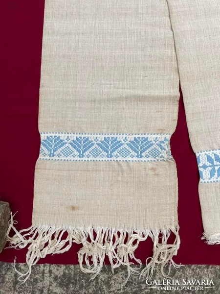 Beautiful embroidered linen roll towel nostalgia piece village decoration