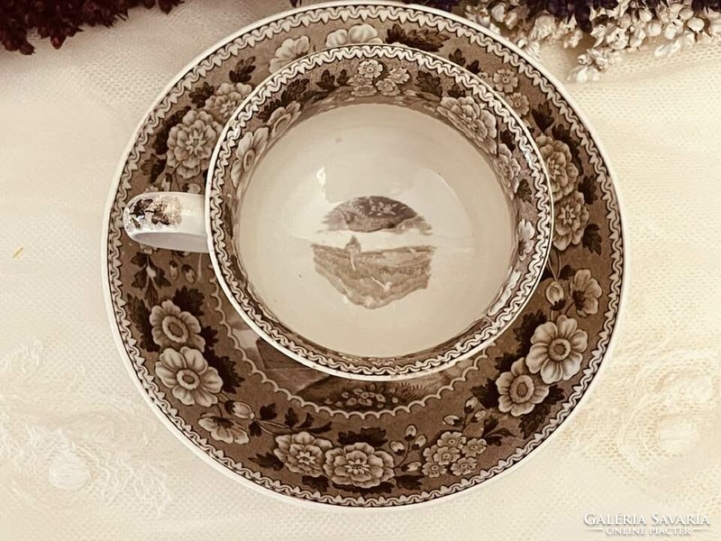Davenport teacup .Between 1796-1820