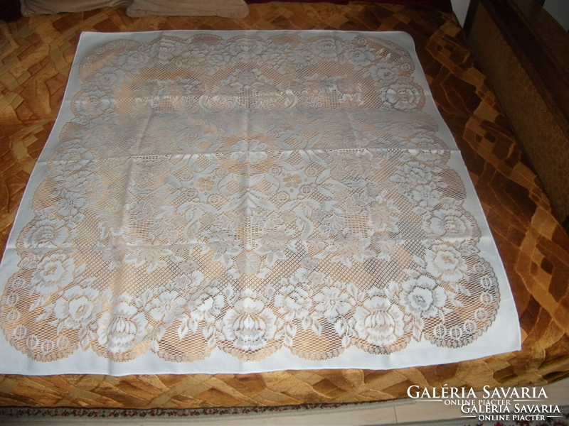 White lace tablecloth, Australian, unused size: 90x90 cm