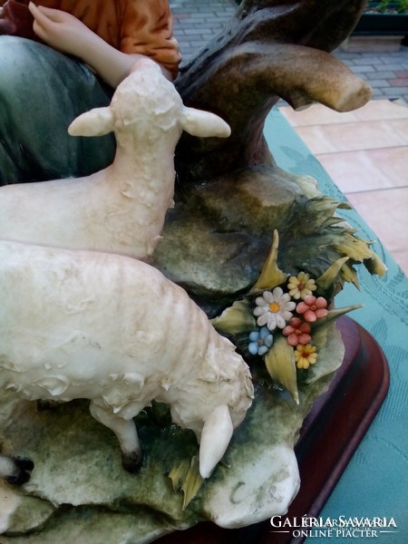 Capodi monte girl with lambs