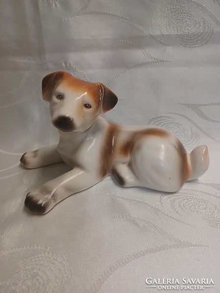 Porcelain dog