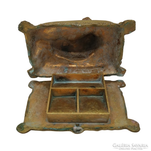 Viennese bronze - medicinal holder - dog m00861