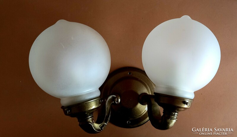 Murano double globe wall lamp negotiable