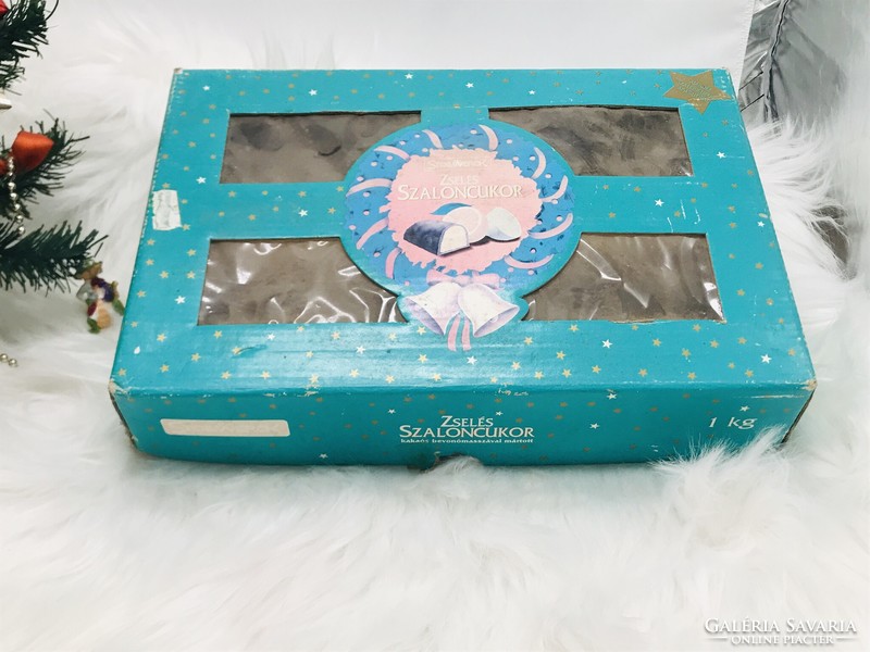 Retro Christmas decoration candy box