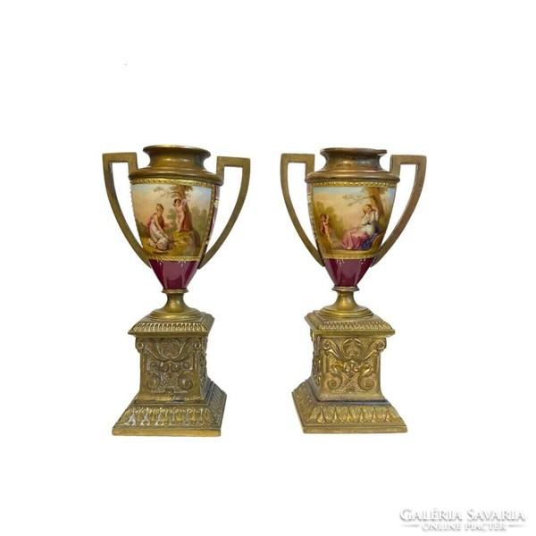 Pair of Viennese decorative vases m1125