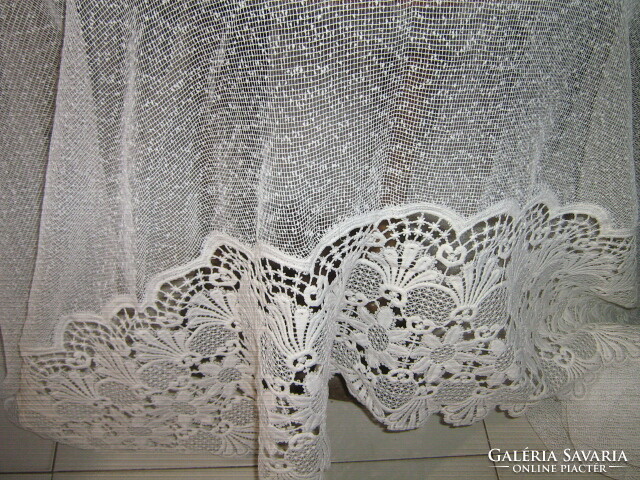 Gyönyörű vintage fehér széles csipkés függöny 360 cm magas