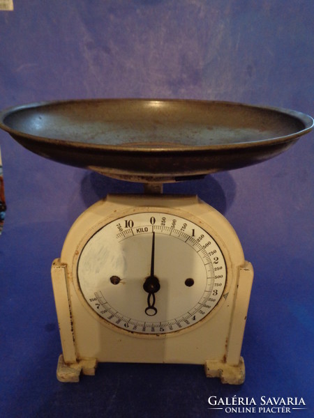 Antique household scale cheap!