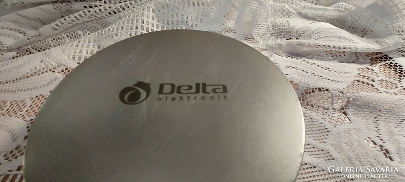 Ritka Delta Elektronik fém doboz 14 cm átmérő ( kb 1990 - es évek )