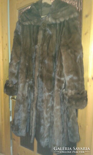 Mink coat, size 40, beautiful, barely used, for sale in good condition