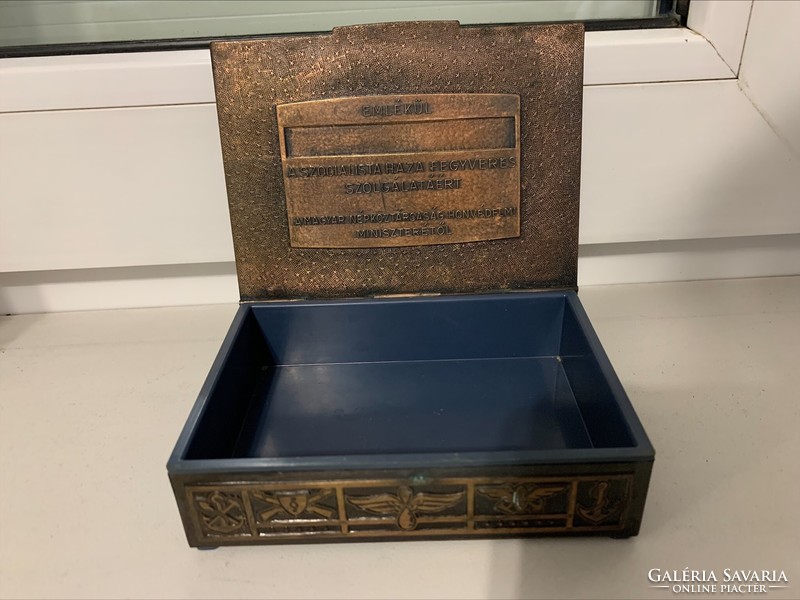 Retro military metal commemorative box 